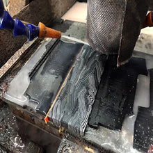 Cargar imagen en el visor de la galería, Pletinas para cachas en resina acrílica