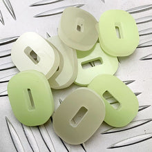 Cargar imagen en el visor de la galería, Espaciadores luminiscentes